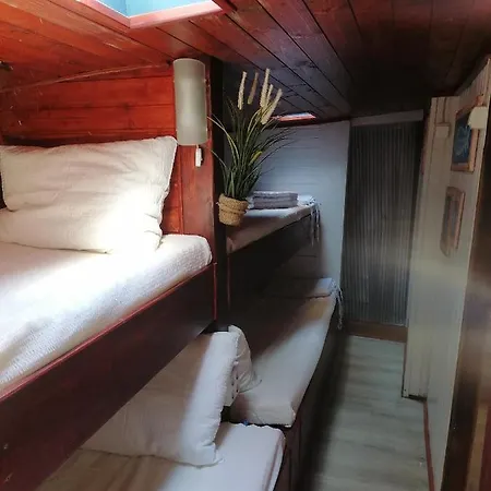 Corabia Santa Marina Сулина