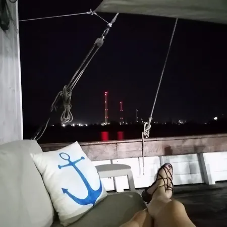 Corabia Santa Marina Сулина
