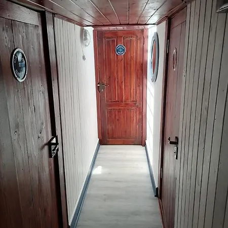 Ботель Corabia Santa Marina
