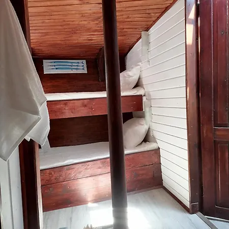 Corabia Santa Marina *