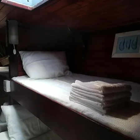 Corabia Santa Marina *